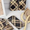کاور بربری Birch Brown Burberry مناسب برای گوشی موبایل آیفون 16 نرمال iPhone16-