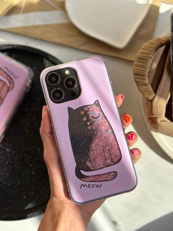 کاور گوشی موبایل آیفون 14 پرومکس iPhone14Promax طرح گربه صورتی ملوس آکواریومی اکلیلی شاینی
