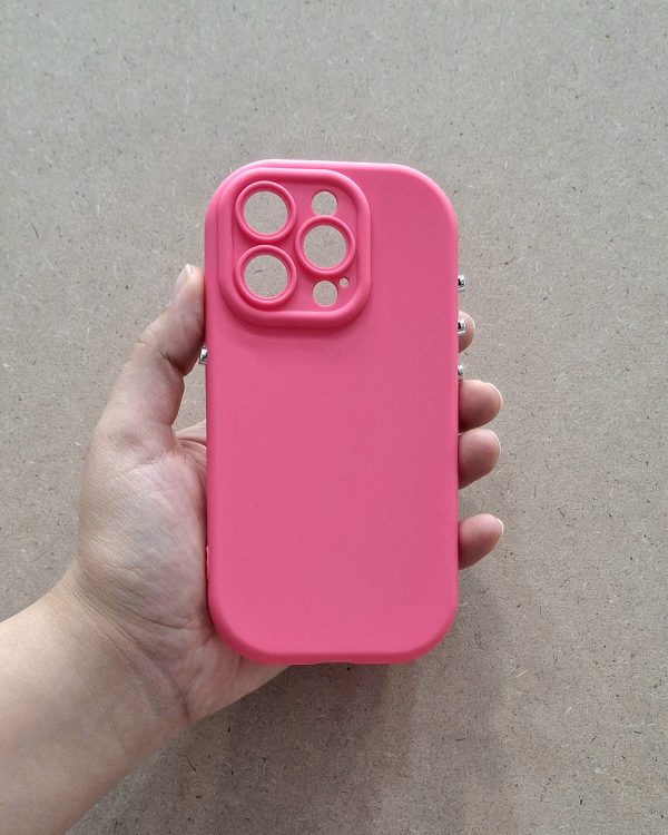 کاور Curve سالید Solid دکمه فلزی رنگ صورتی مناسب برای گوشی موبایل آیفون 15 پرو iPhone15pro-