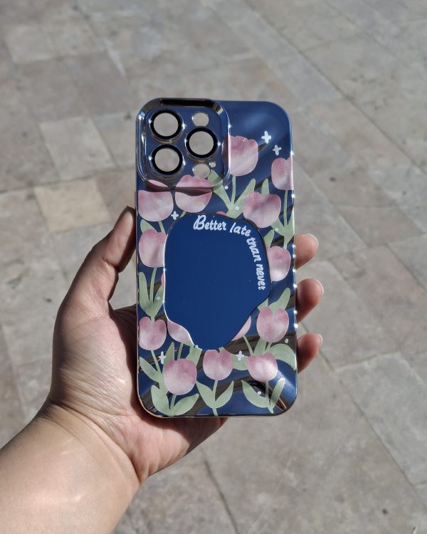 کاور گوشی موبایل آیفون 14 پرومکس iPhone14Promax طرح گل لاله Tulips آینه ای کرومی با گلس محافظ لنز