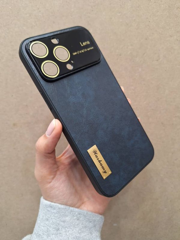 کاور گوشی موبایل آیفون 14 پرومکس iPhone14Promax چرمی طرح Auto Focus با محافظ لنز شیشه ای  طرح آیفون 17 پرومکس
