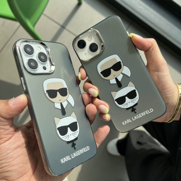 کاور گوشی موبایل آیفون 15 پرو iPhone15Pro- طرح کارل لاگرفلد و گربه رئیس Karl Lagerfeld & Boss Cat دودی