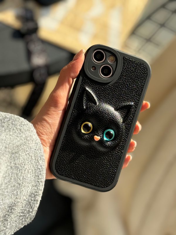 کاور گوشی موبایل آیفون 12 پرو iPhone12Pro- طرح گربه چشم تیله‌ای Marbled-eyed Cat طرح چرم رنگ مشکی