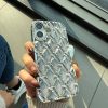 کاور گوشی موبایل آیفون 15 پرومکس iPhone15Promax طرح گل گوچی Gucci Flowers با برگه شاینی اکلیلی