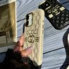 کاور طرح گوچی Gucci طرح چرمی رنگ شیری مناسب برای گوشی موبایل آیفون 16 پرو iPhone16Pro-