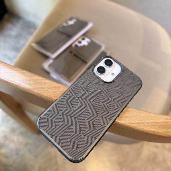 کاور هگزا Hexa Auard مگ سیف Mag Safe رنگ تیتانیوم Titanium مناسب برای گوشی موبایل آیفون 16 iPhone16-