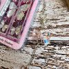 کاور پروانه Butterfly Window آویزدار - فون چارم با گلس محافظ لنز مناسب برای گوشی موبایل آیفون 16 نرمال iPhone16-