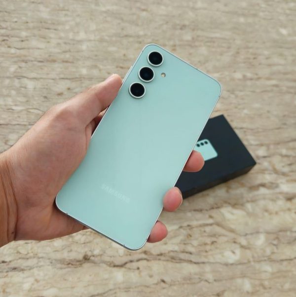 کارکرده - گوشی موبایل سامسونگ Galaxy S23 FE دو سیم کارت ظرفیت 256GB و رم 8GB - پک اصلی ویتنام 10ماه گارانتی شرکتی